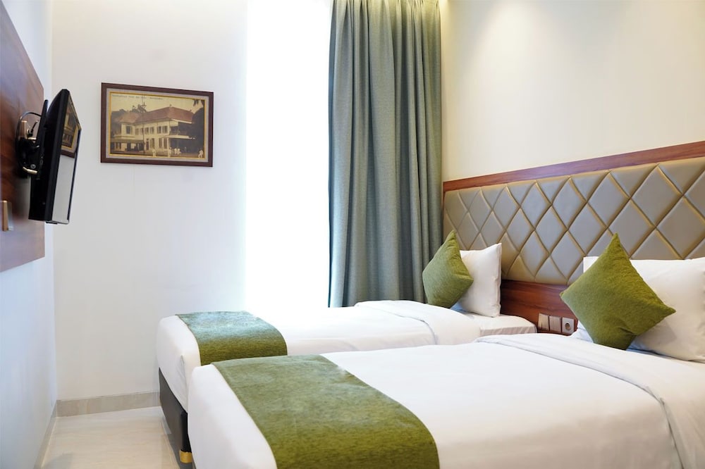 Luxury Inn Arion Hotel 12/56