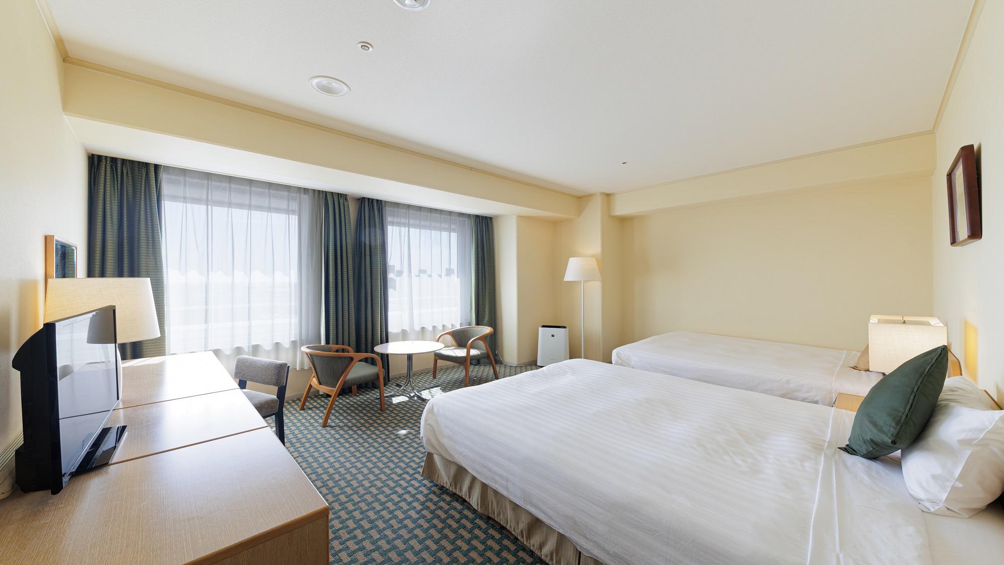 Deluxe, 2 Double Beds, Night View