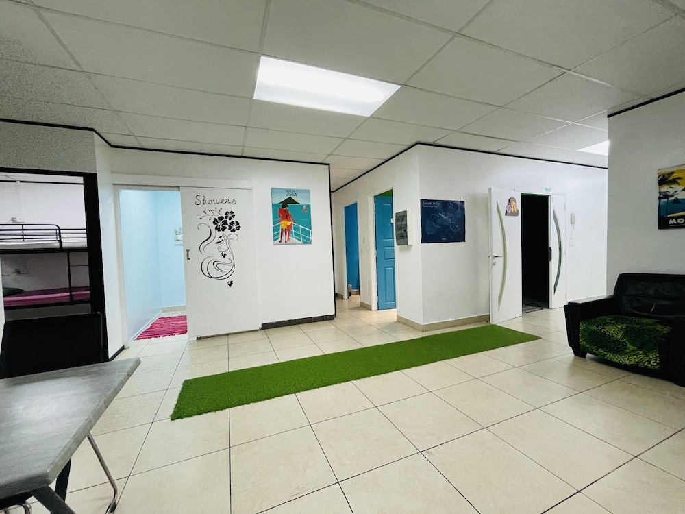 Mahana Lodge Hostel & Backpacker 9/69