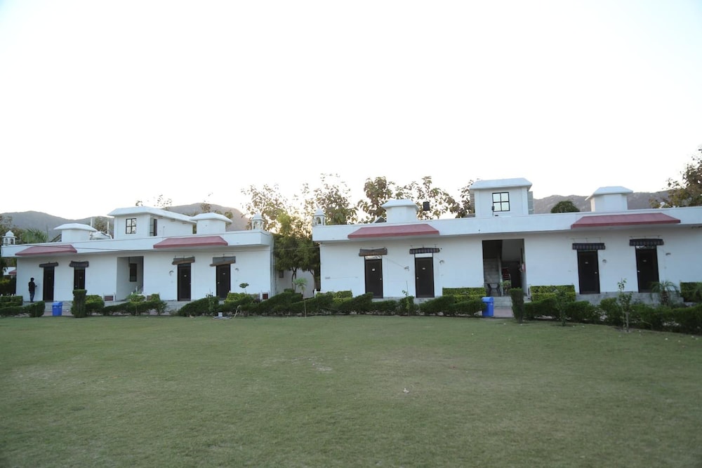 GULMOHAR SARISKA RESORT 27/45