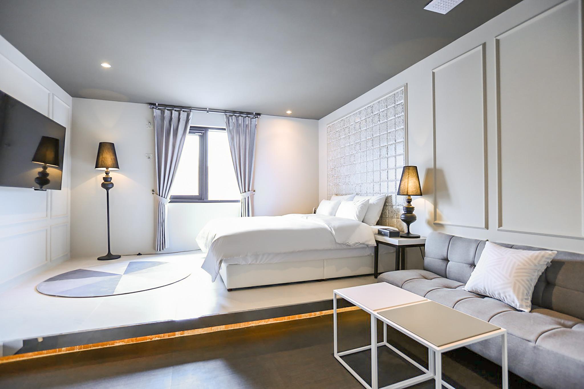 Idea Hotel 20/80