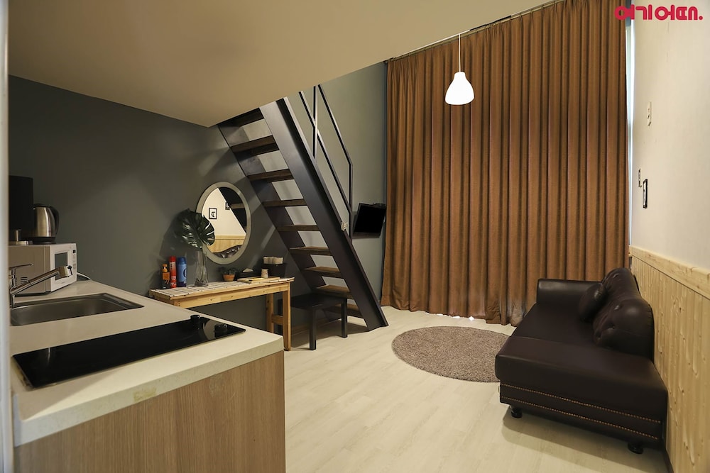 Hotel Hue Loft 23/50