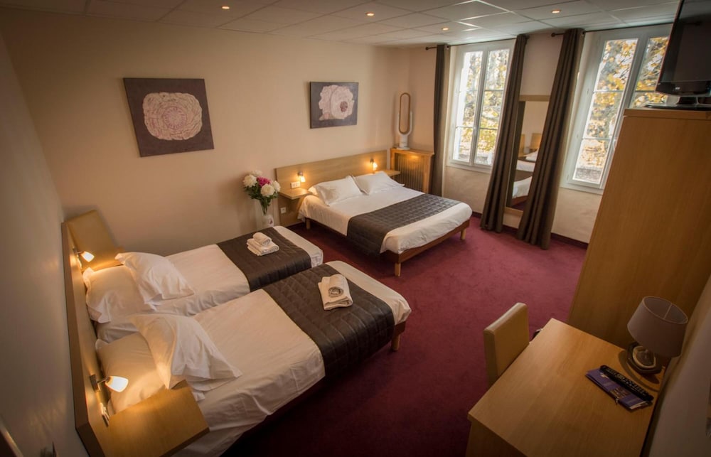 Hotel Restaurant Le Castel Fleuri 10/50