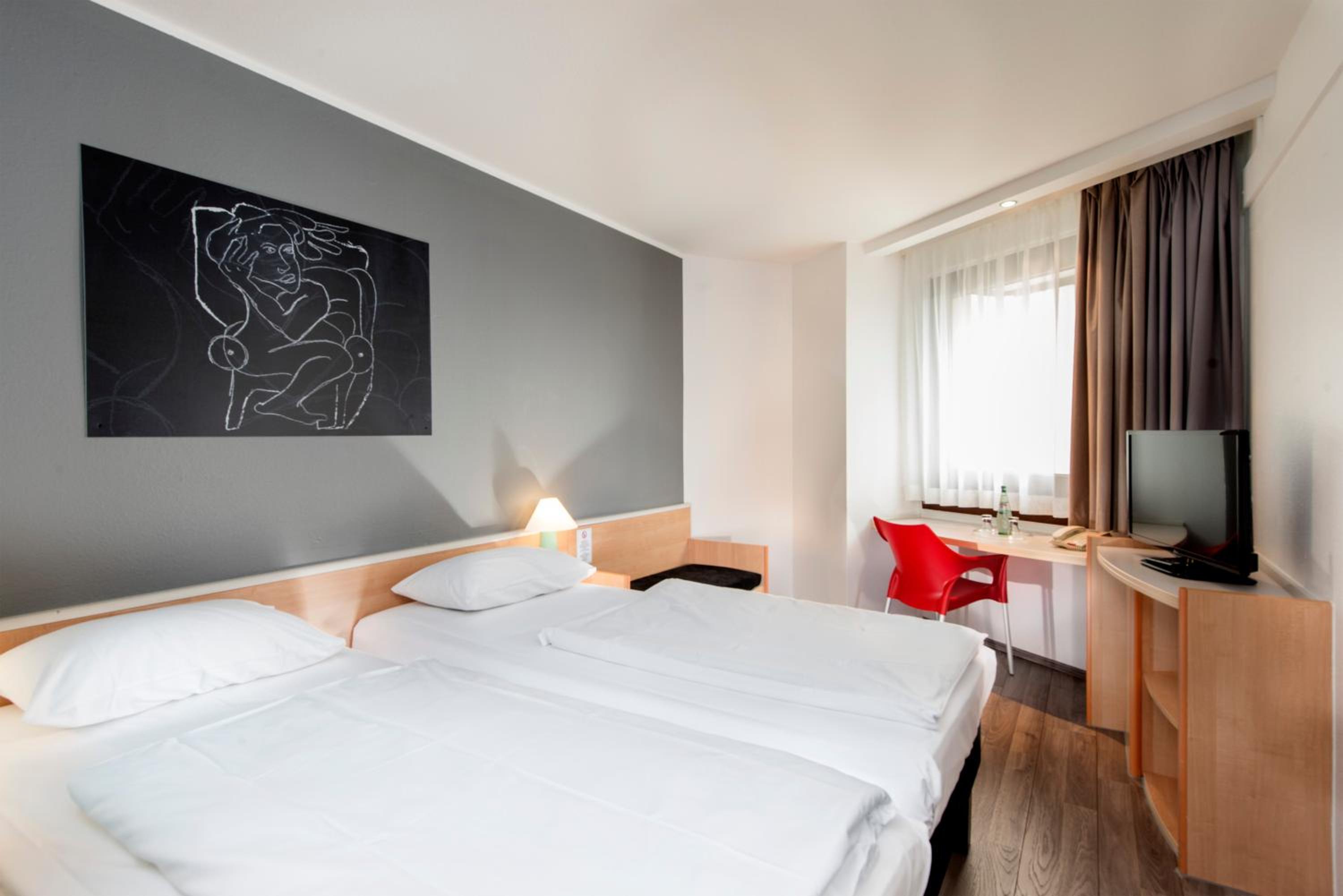 Good, Single Bed