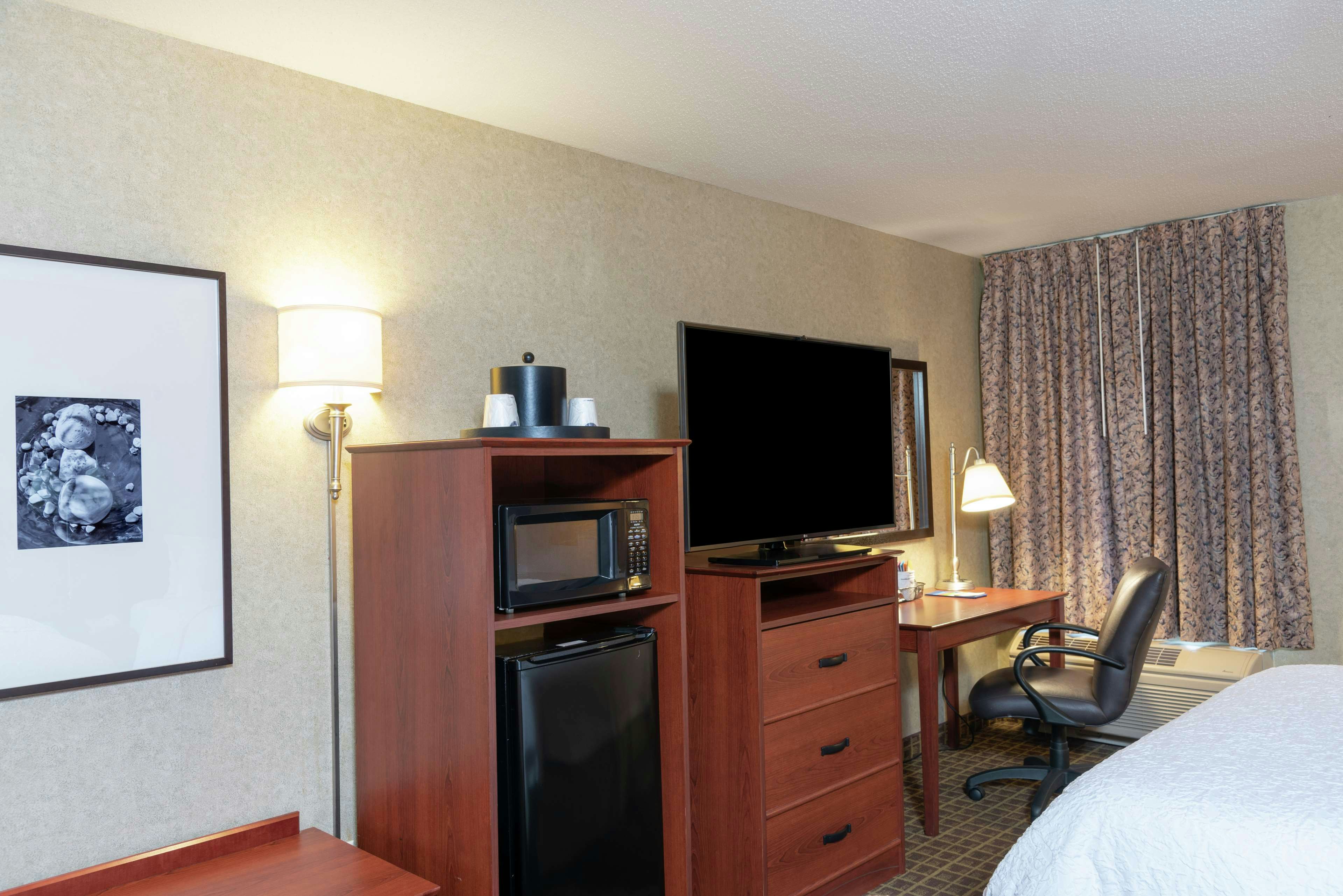 Hampton Inn & Suites Valparaiso 70/81