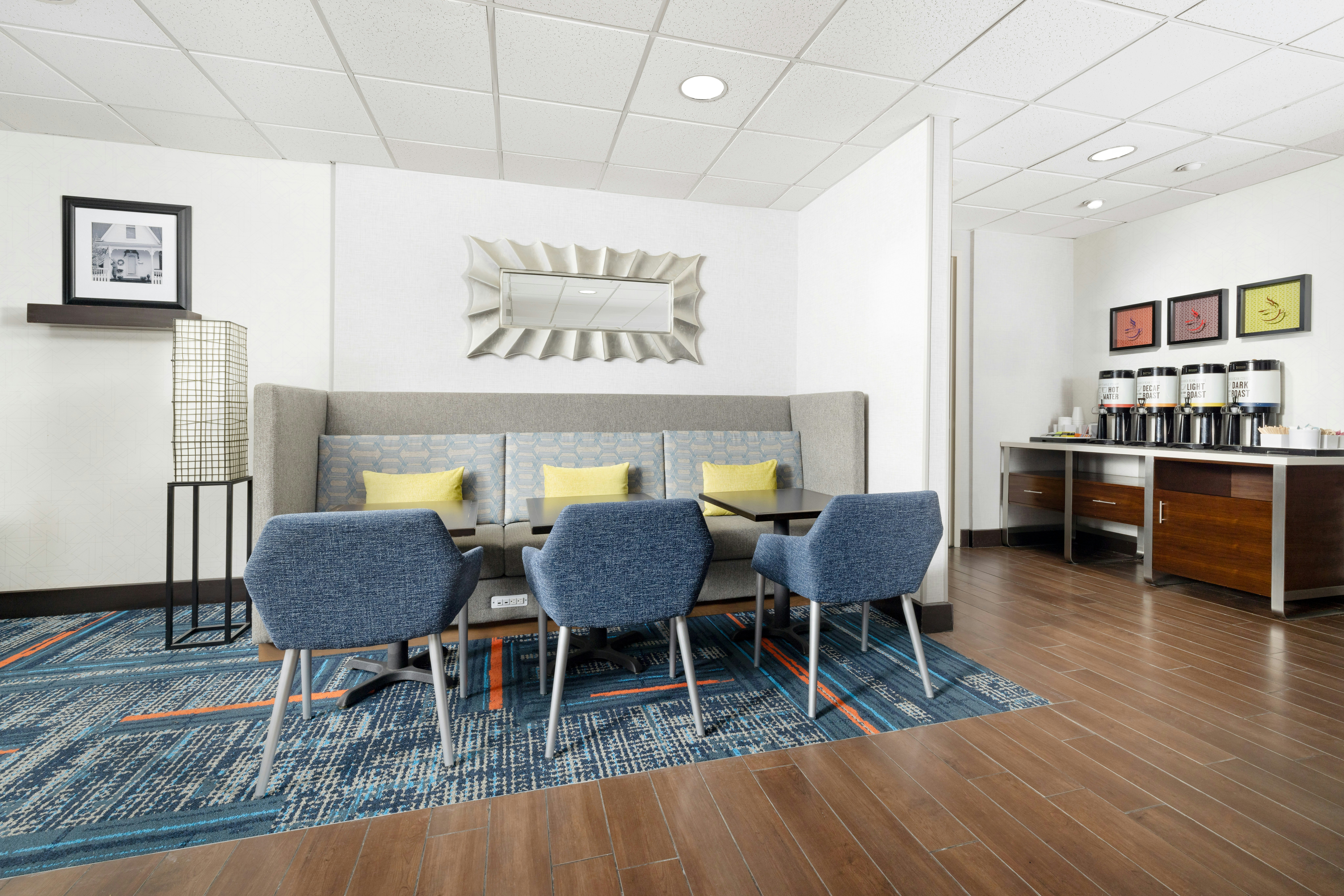 Hampton Inn Memphis-Walnut Grove/Baptist Hospital East 33/41