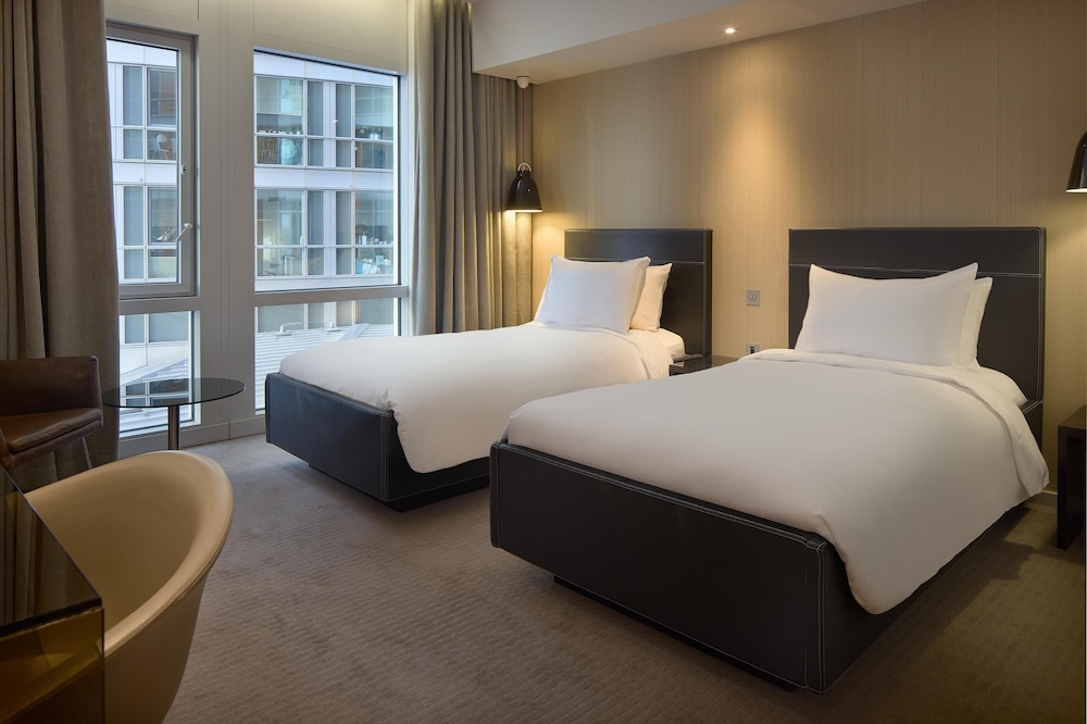 Radisson Blu Hotel, London Canary Wharf East 19/74