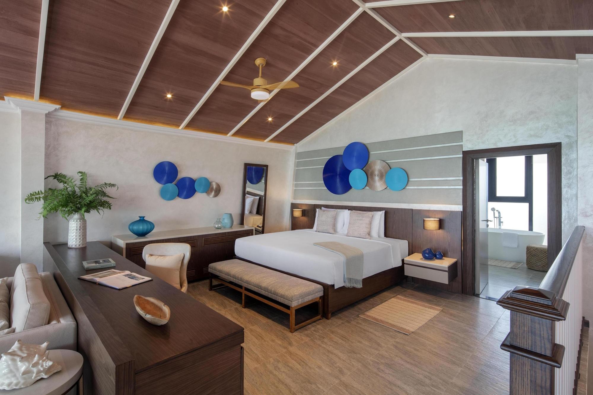 2 Bedrooms, Pool, Villa