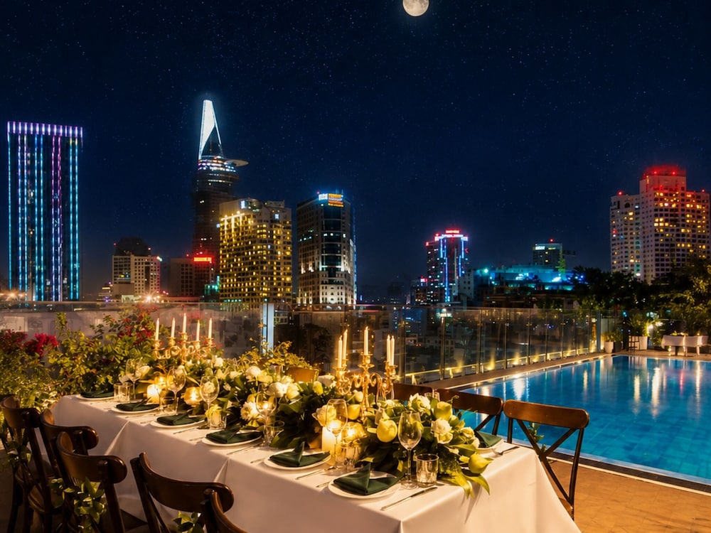 Happy Life Grand Hotel and Sky Bar 73/74