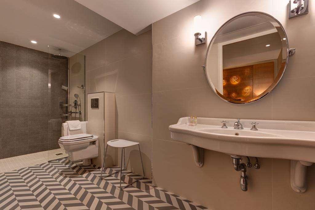 HOTEL MUGUET 50/50