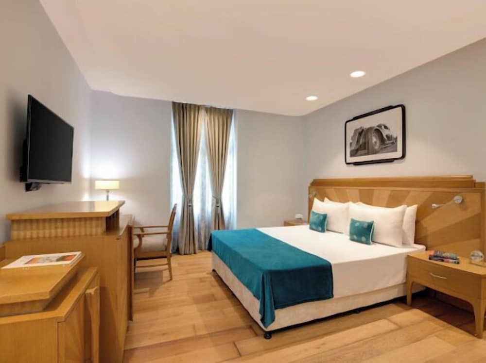 Delight, Deluxe, Double Bed