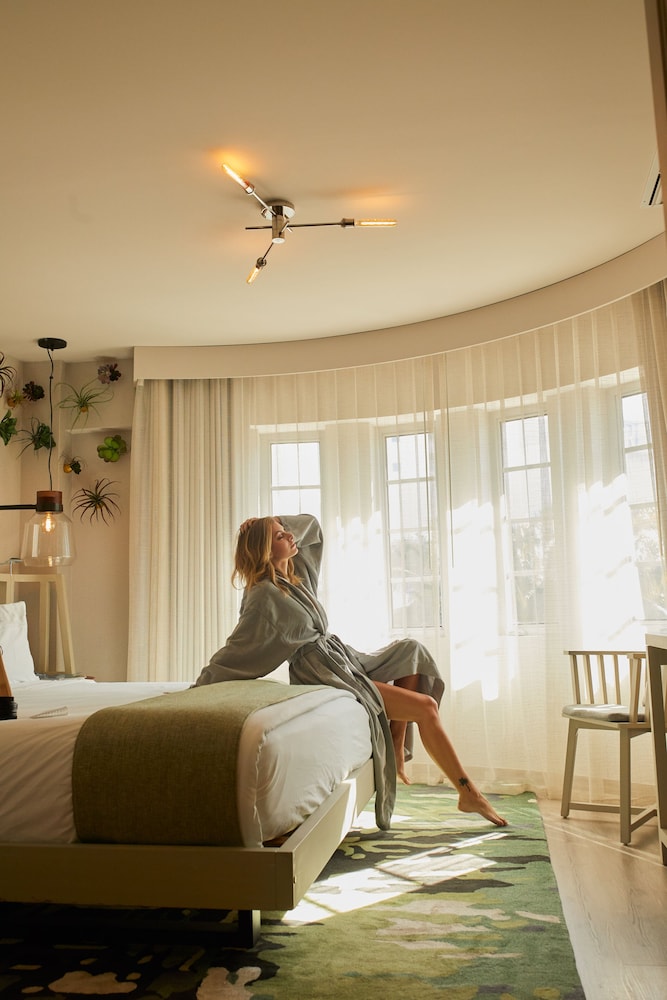 Lennox Hotel Miami Beach 55/78
