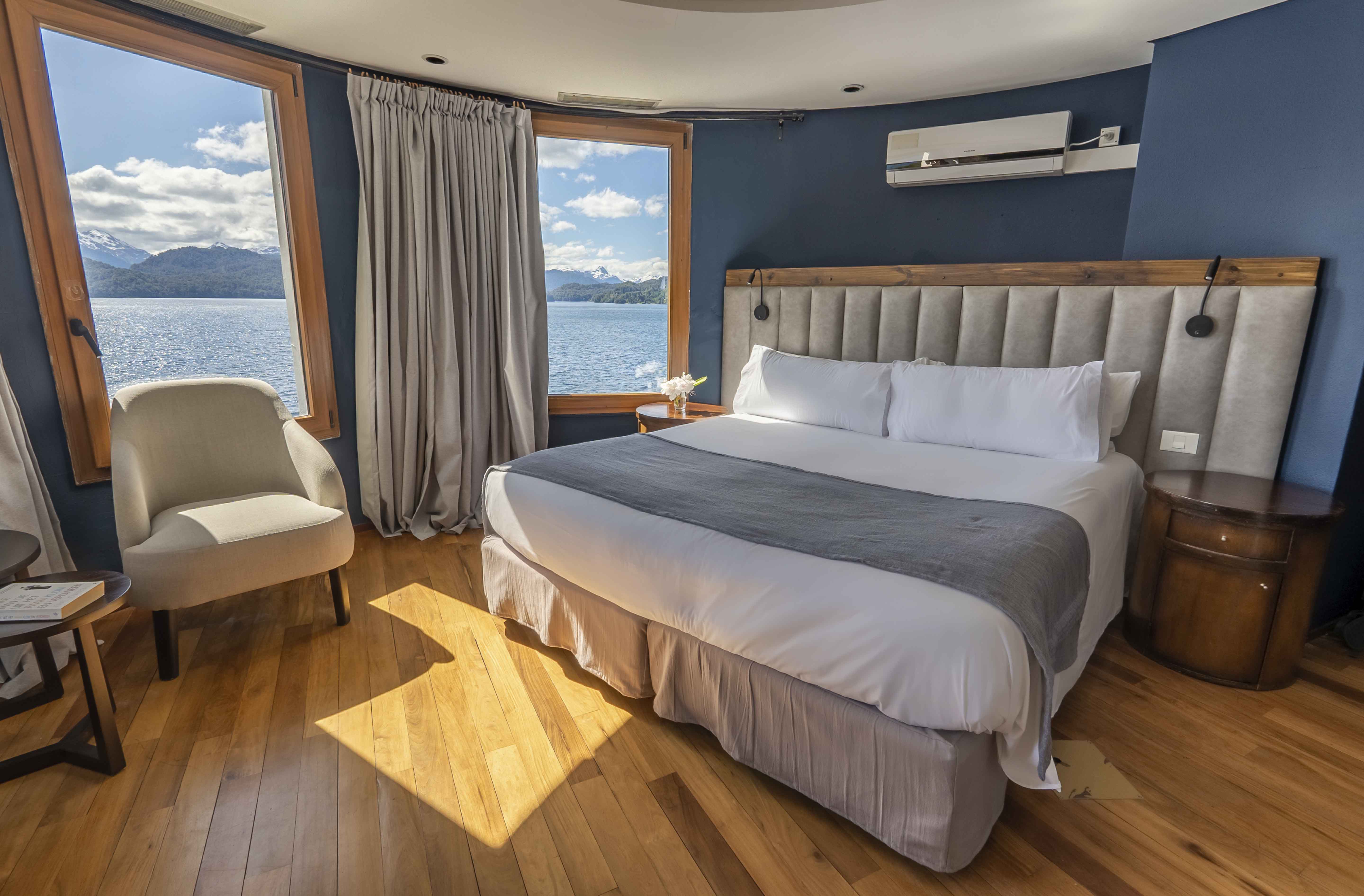 Deluxe, Double Bed