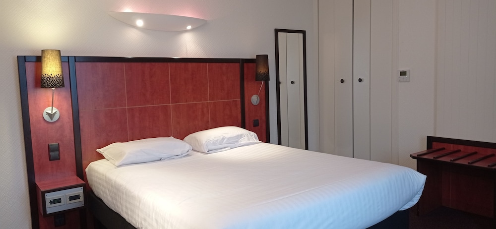 Hotel Le Rabelais 18/55