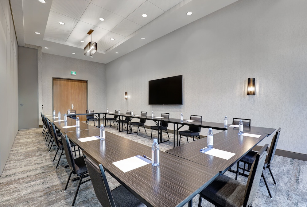 Candlewood Suites Kingston West 48/62