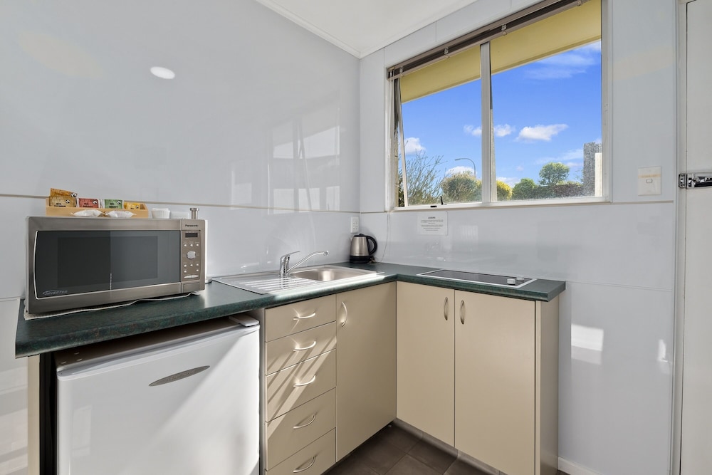 Central Gateway Motel 26/46