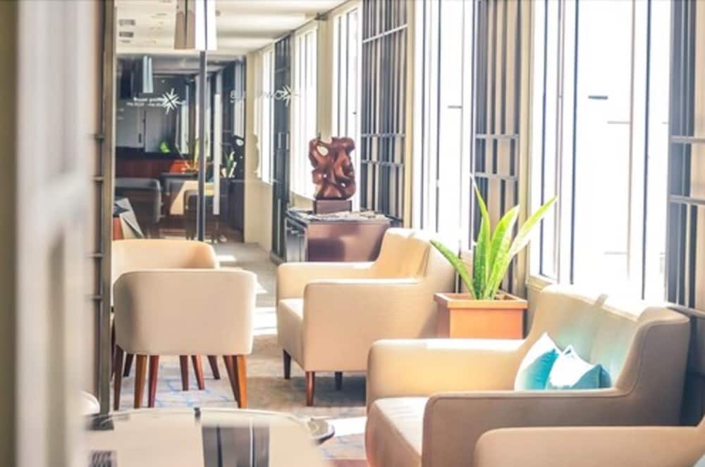 Gumaya Tower Hotel Semarang 58/73