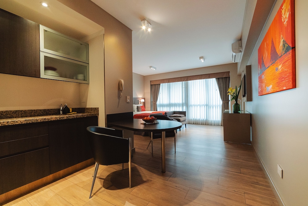 Arc Arenales Studios Suites 31/37