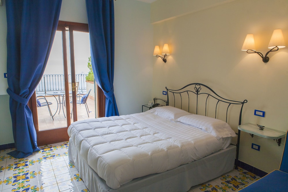 Hotel Cetus 22/70
