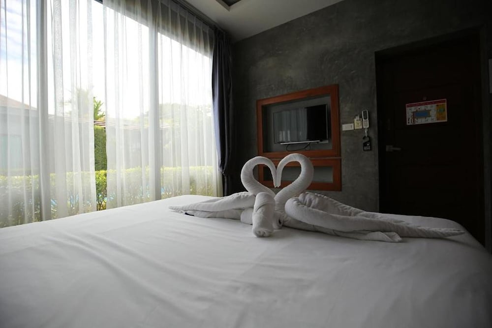 Baan Mee Phuket 15/55