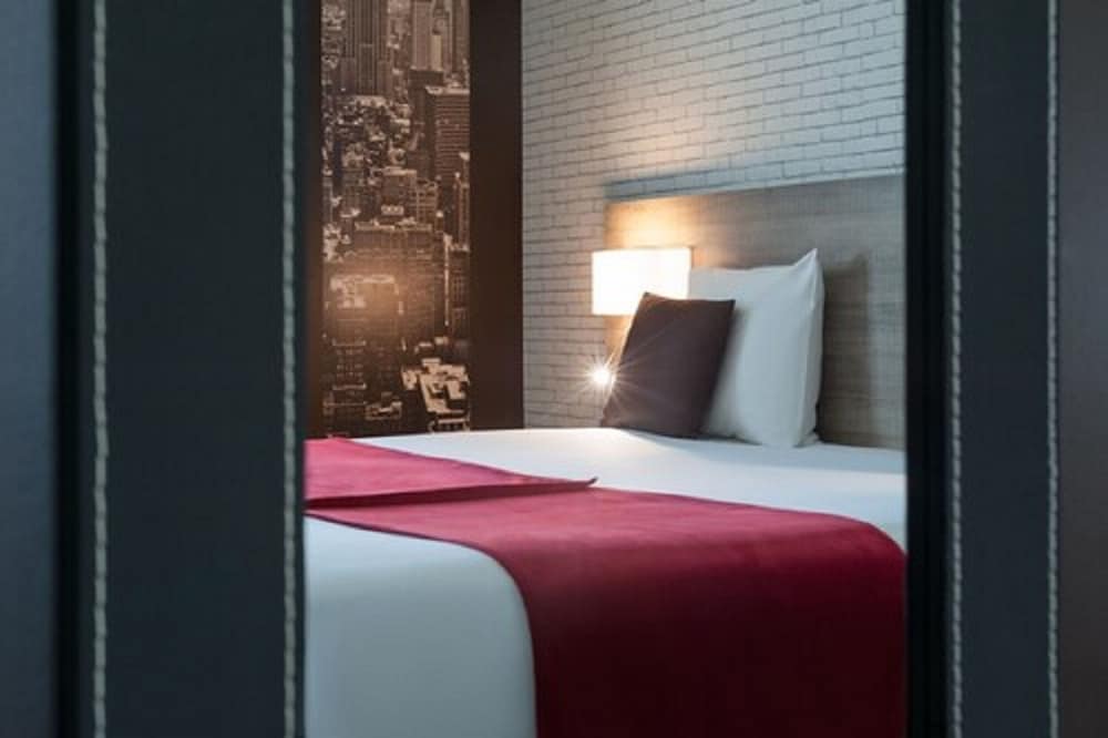 Hotel the Originals Saumur Ouest La Saulaie 33/63