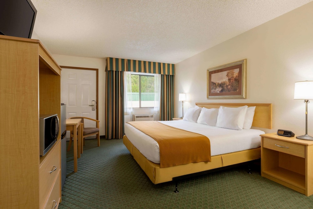 Baymont By Wyndham Whitefish 17/48