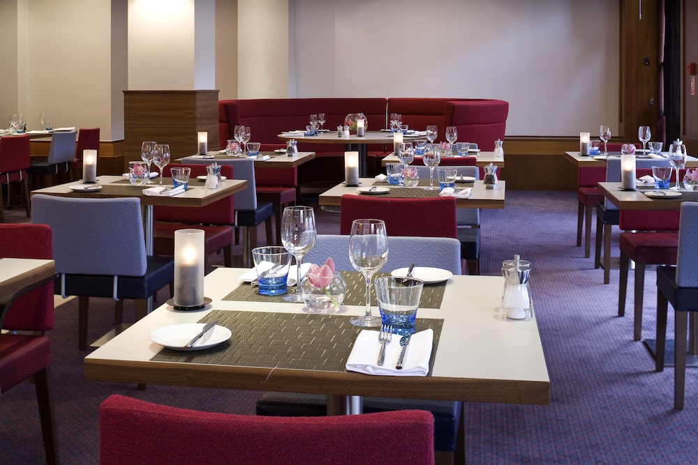 Novotel Bristol Centre 51/64
