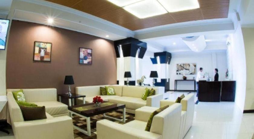 Bella Hotel Surabaya 26/34