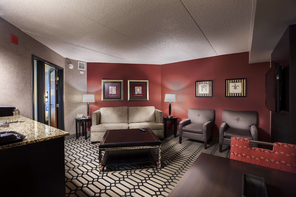 Delta Hotels By Marriott Fargo 30/53