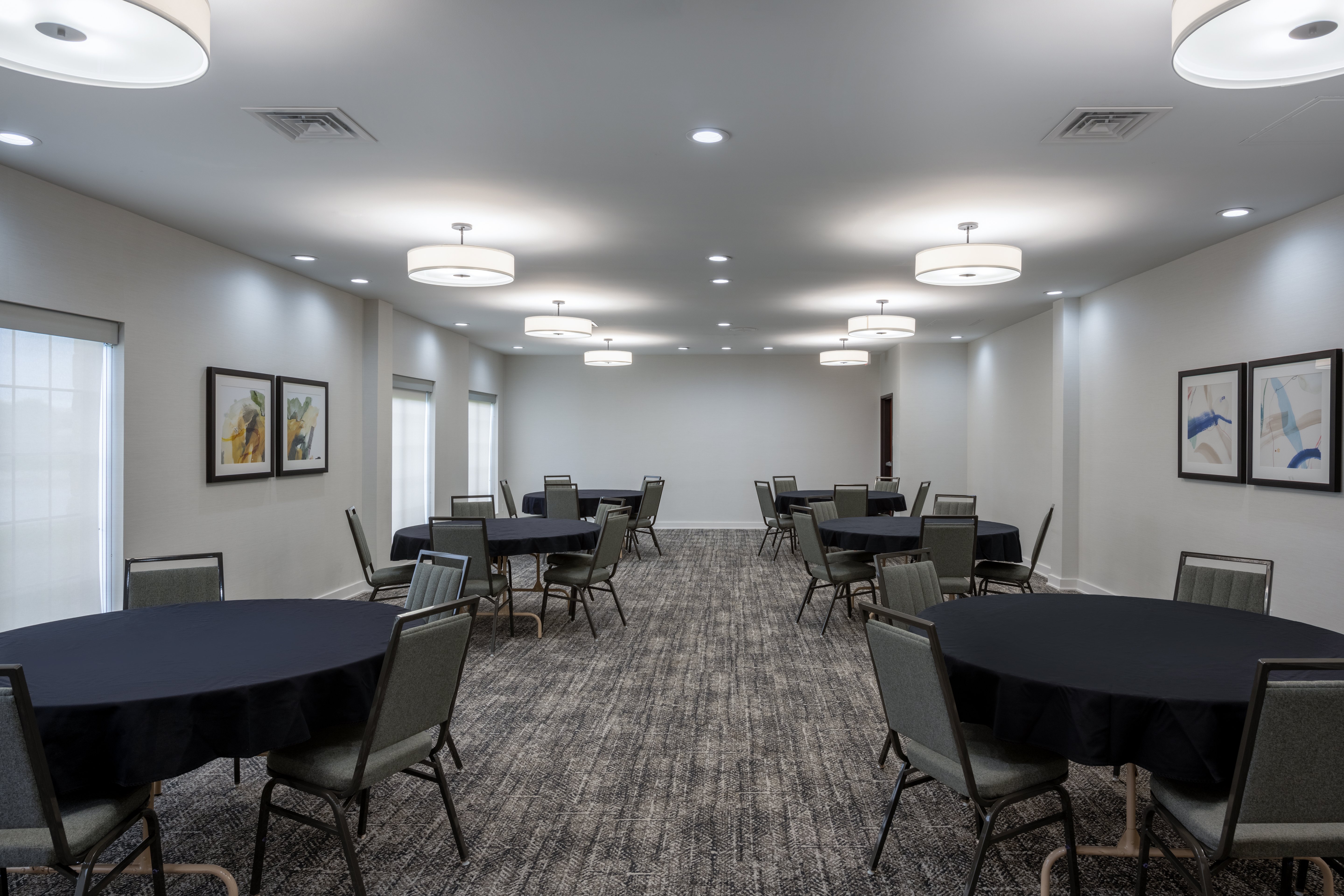 Staybridge Suites West Des Moines 69/76