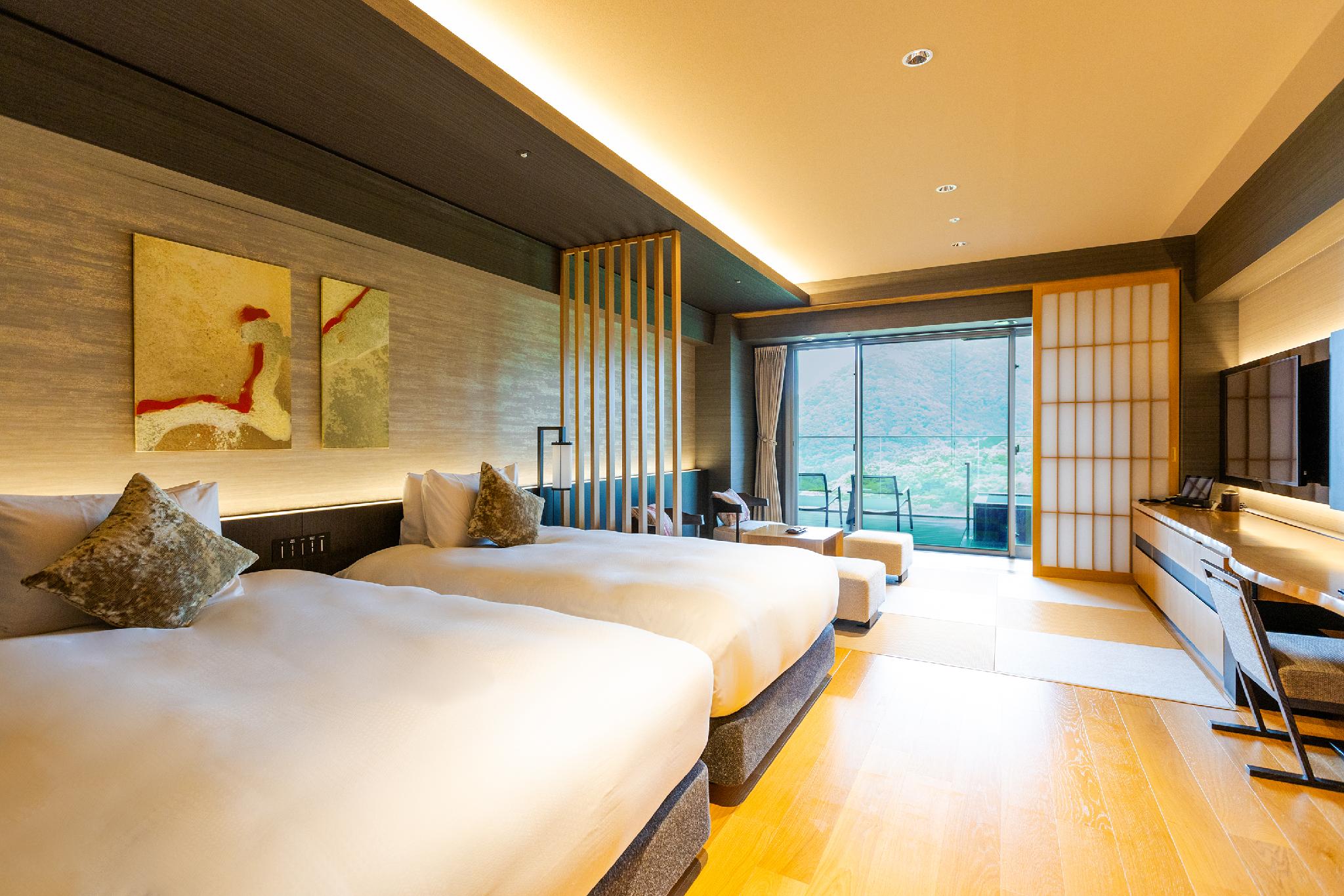 Semi Room, Deluxe, 2 Semi Double Beds, 2 Futon Beds, Outdoor Bath, West Wing, High Floor