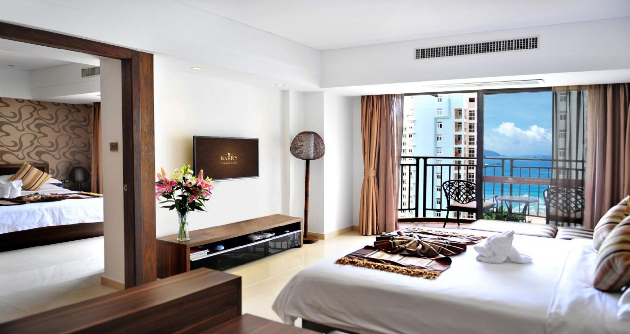 Harbor, Suite