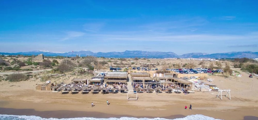 Side Square Hotel - Adults Only 33/40