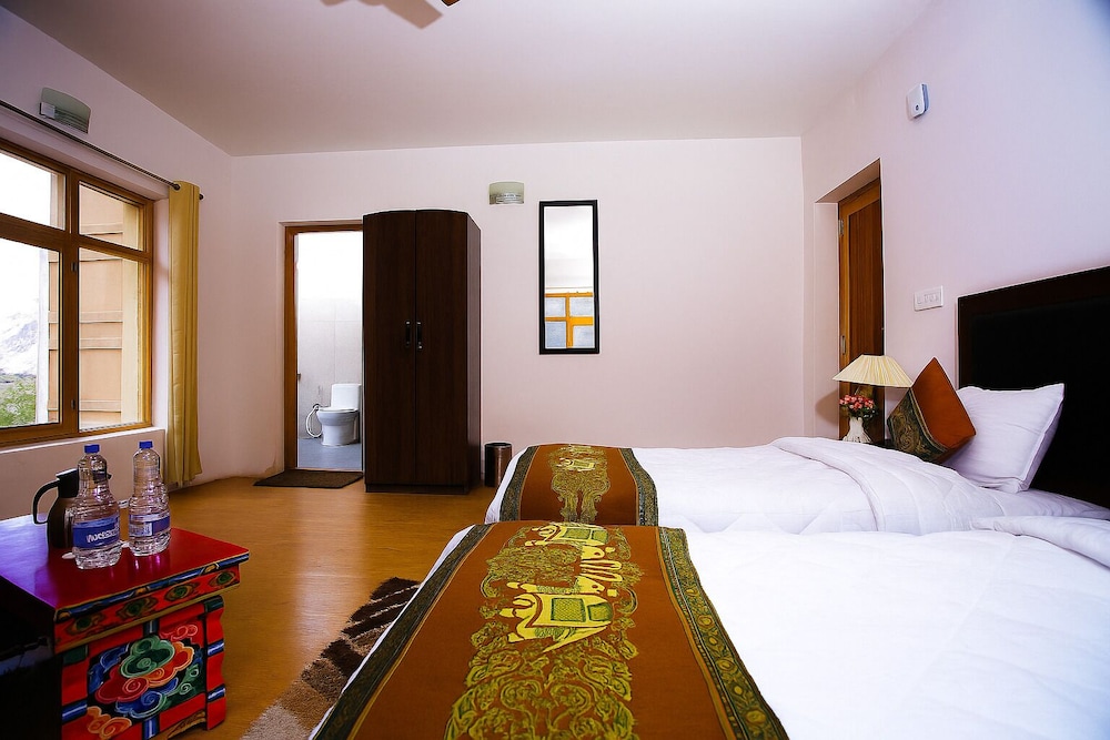 Hotel Grand Nubra 22/35