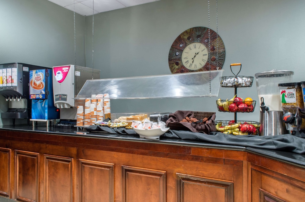 restaurant-cafeteria