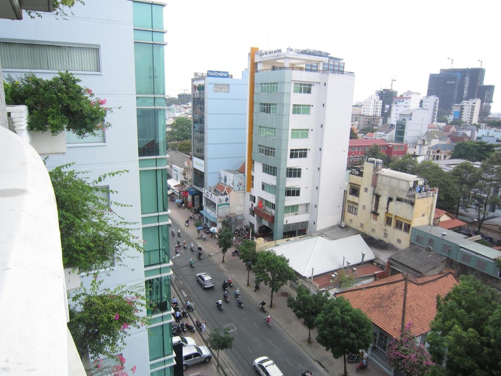 Saigon Court Serviced Apartment photo4