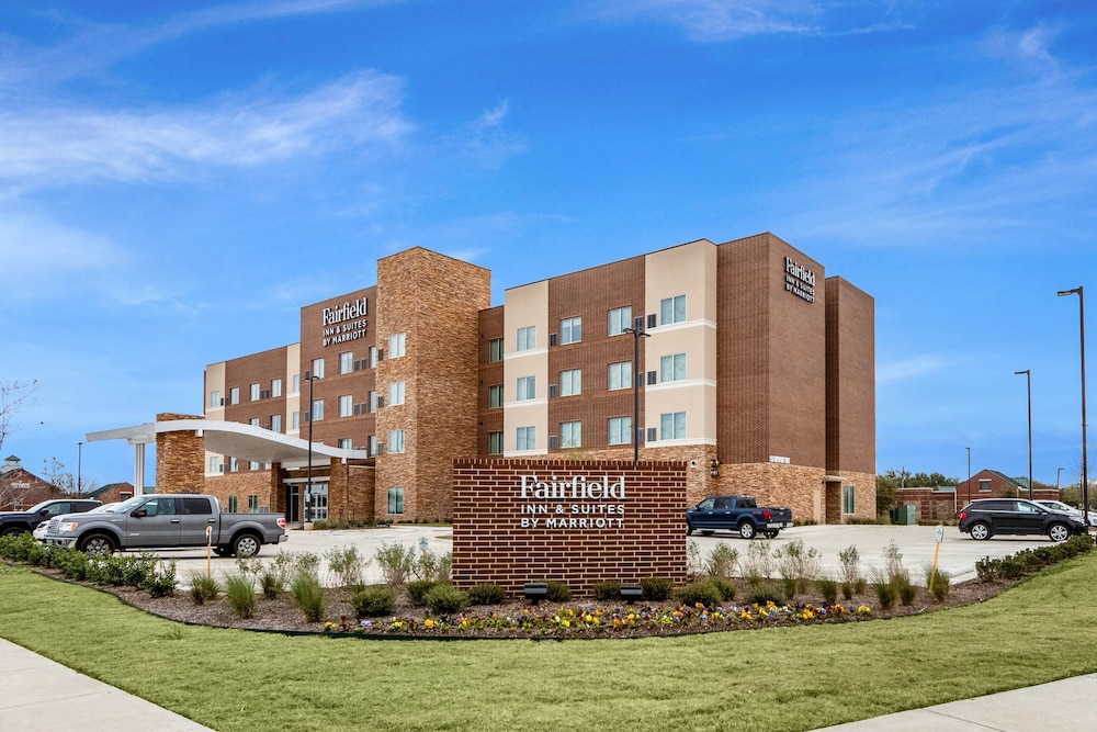 Fairfield Inn & Suites by Marriott Dallas DFW Airport North Coppell Grapevine 1/39