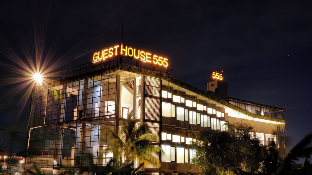 Guest House 555 NKI 1/50