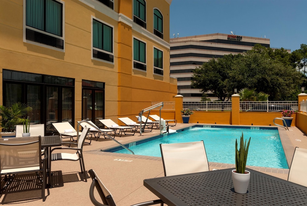 Spark by Hilton Houston Bush Intercontinental Airport 3/28