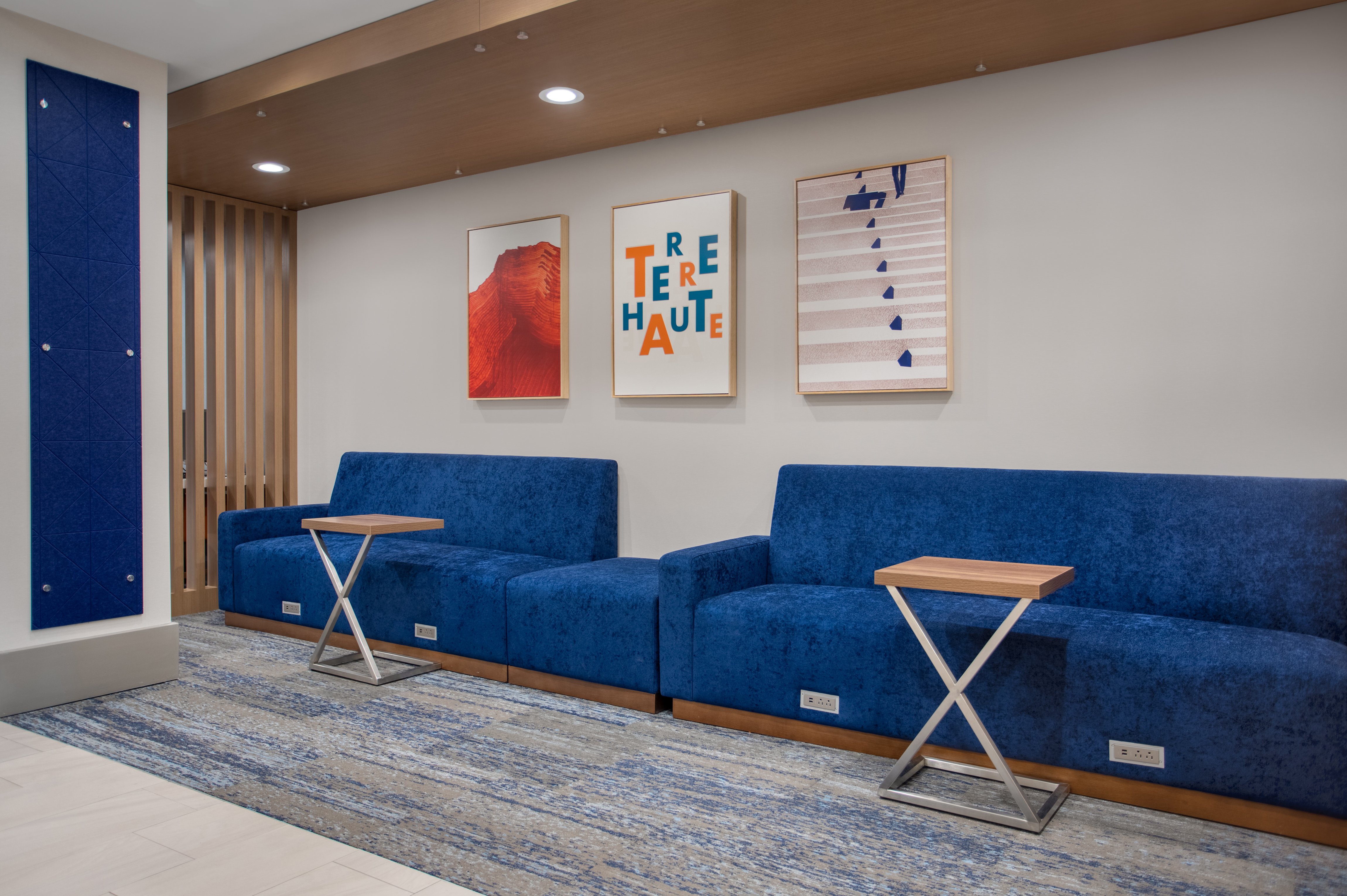 Holiday Inn Express Hotel and Suites Terre Haute 50/73