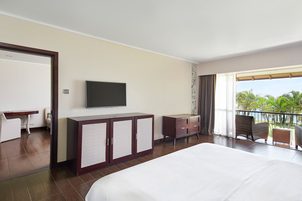 Samoa Beach Resort 18/70