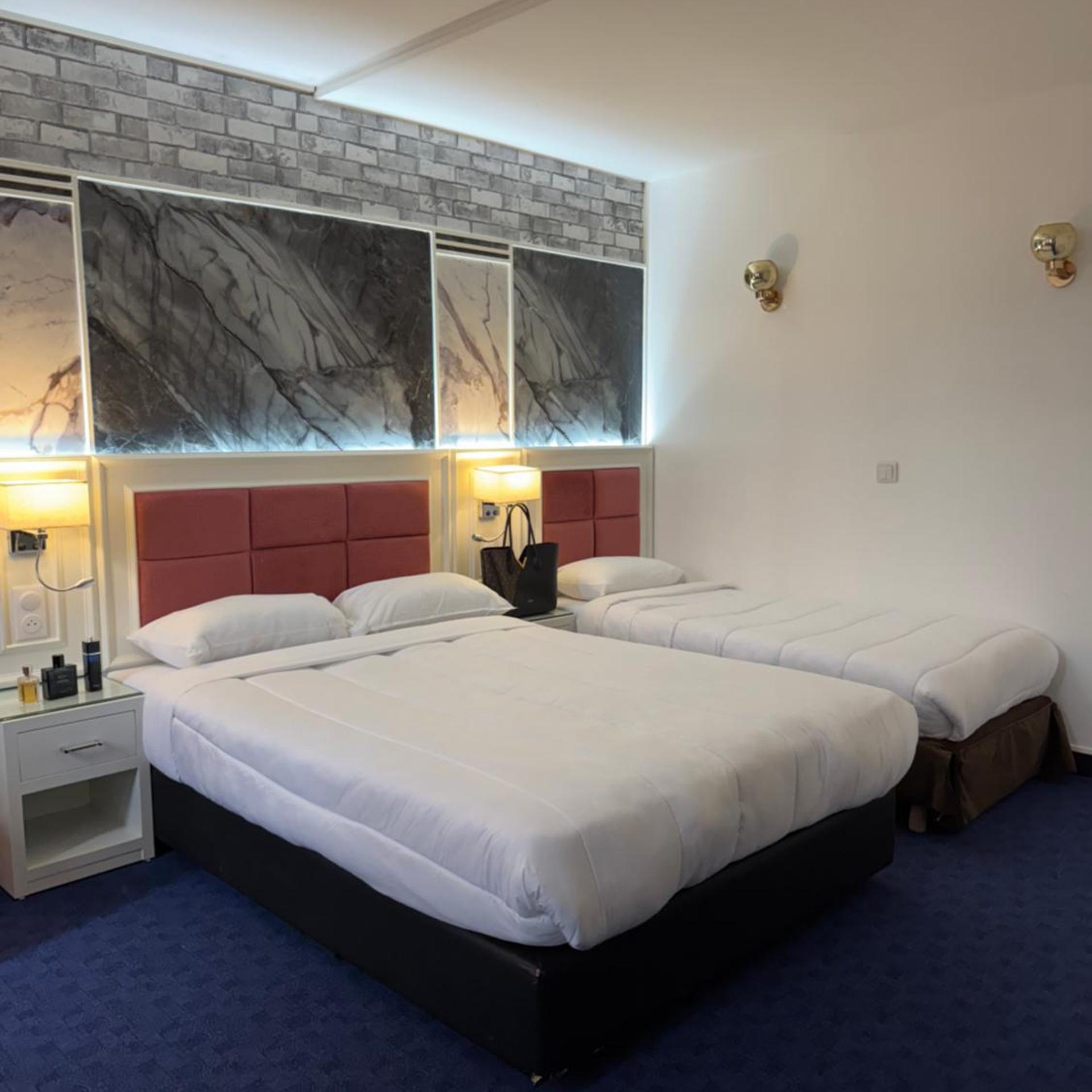 Hotel Grand Paris 12/40