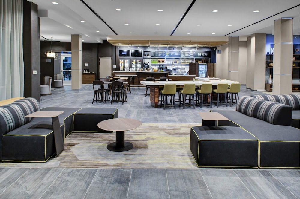 Courtyard By Marriott Atlanta Kennesaw 24/35