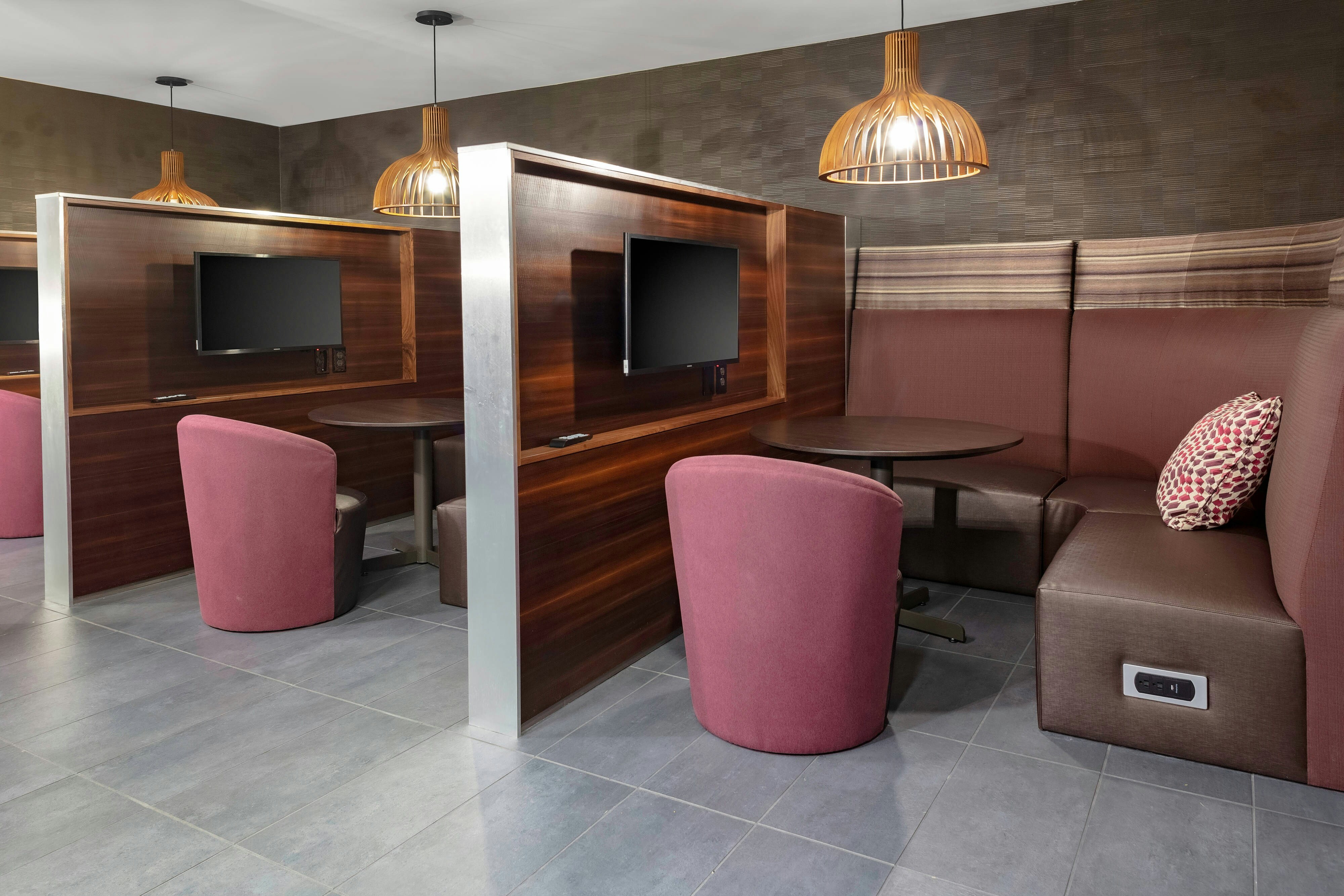 Courtyard by Marriott Cincinnati Mason 6/9