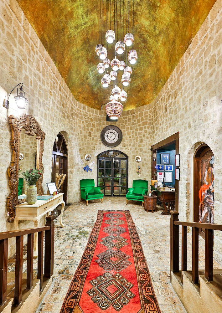 Cetmihan Hotel 2/50