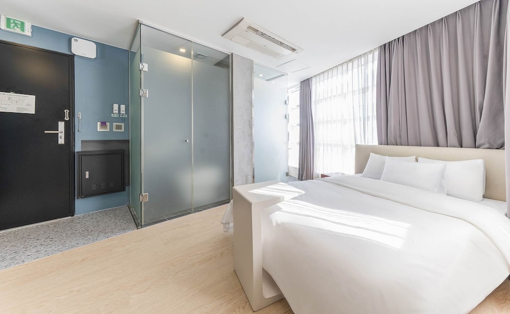 Connected Hotel Guro 34/64