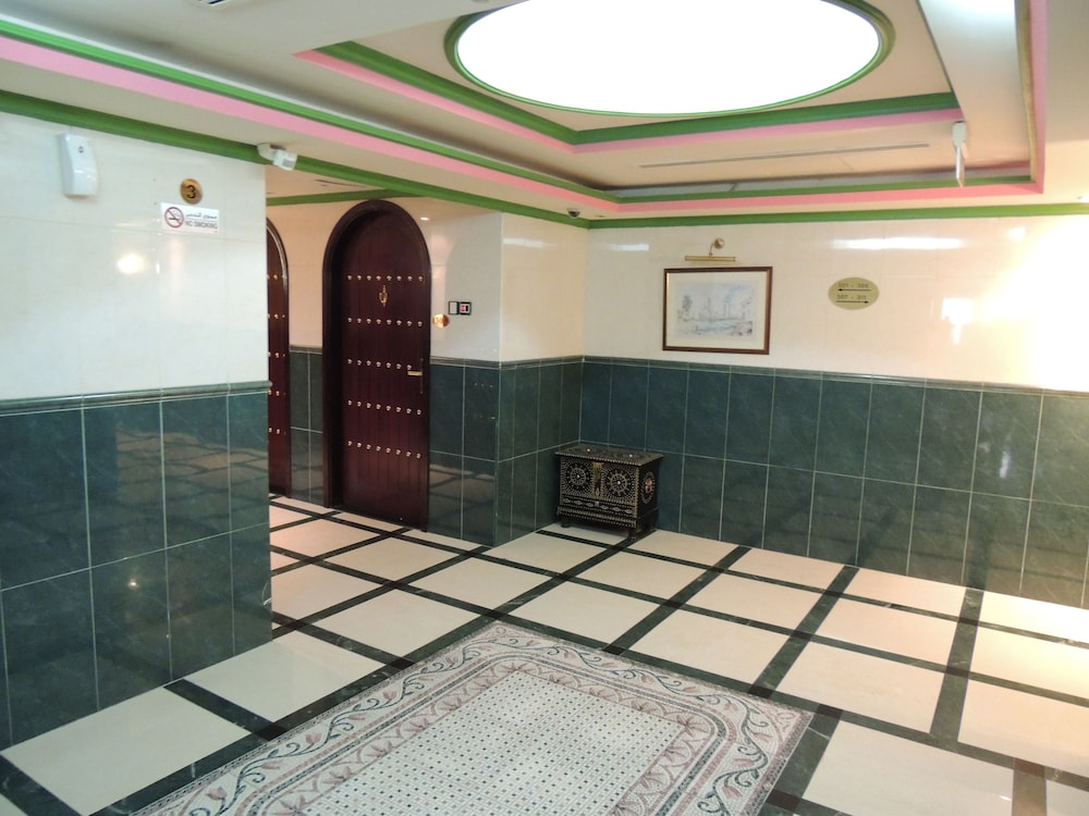 swimming pool spa