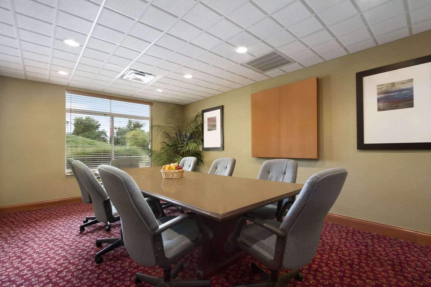 Wingate by Wyndham Chattanooga 27/32