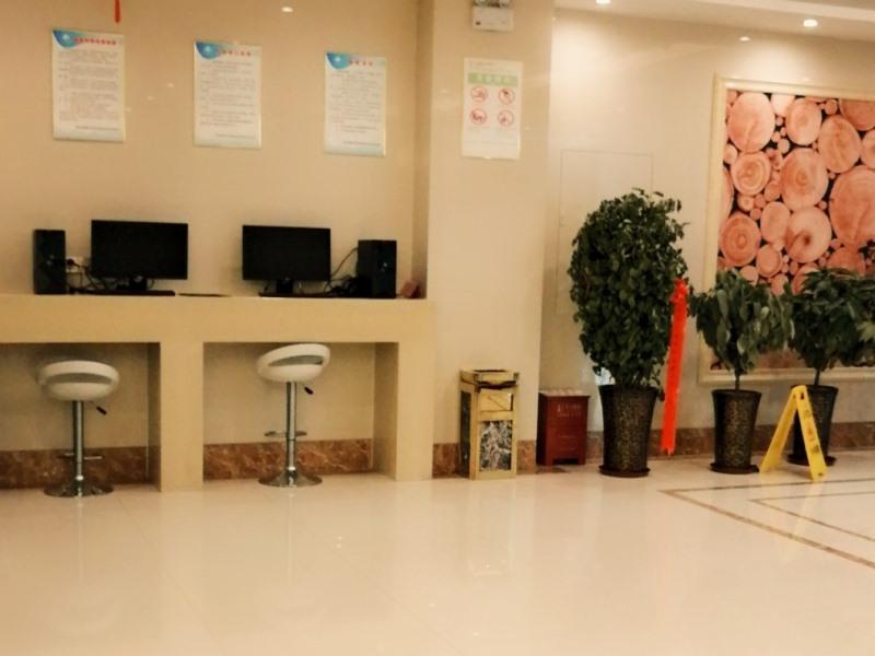 GreenTree Inn Fuyang Technician College 16/21