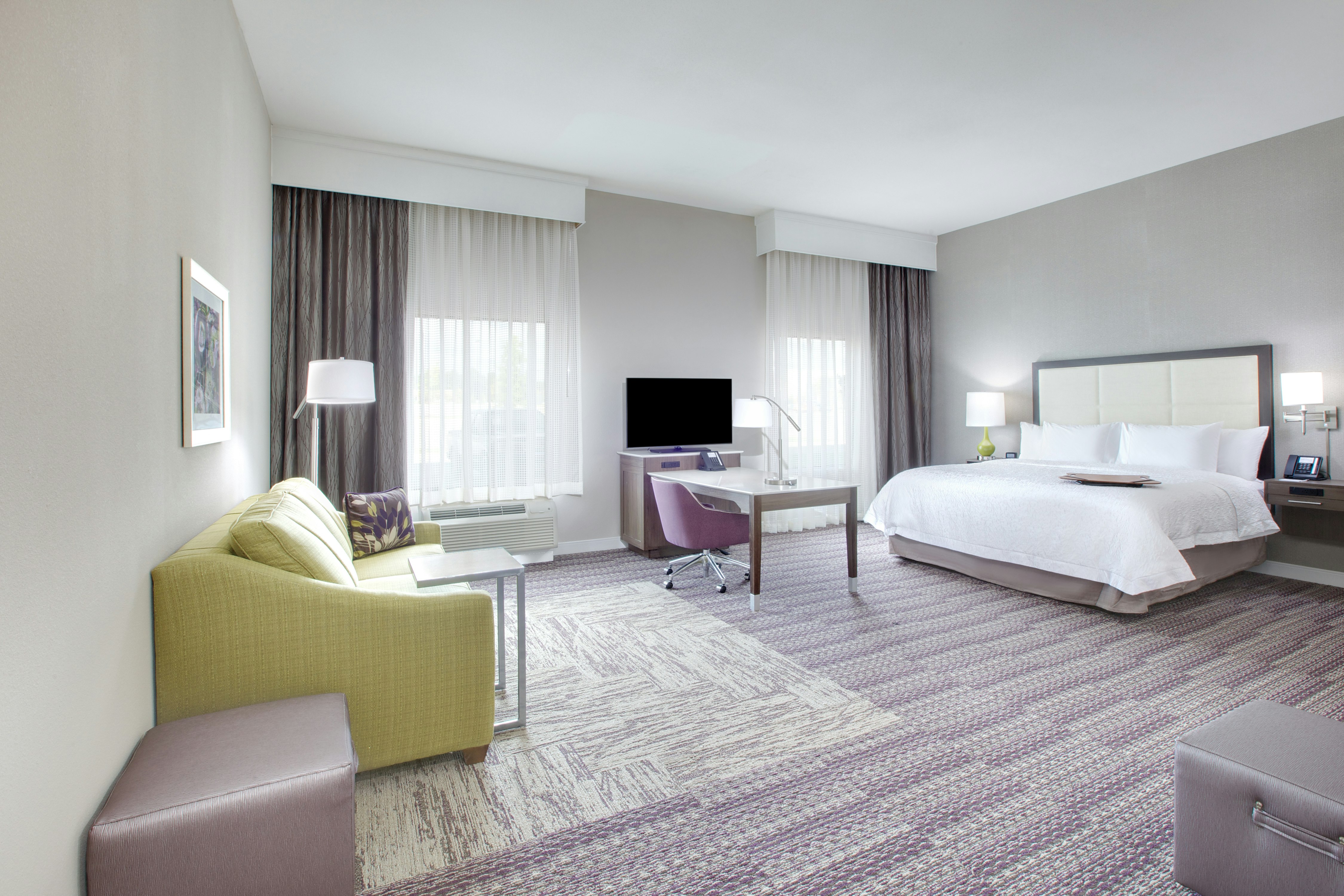 ROOM, KING BED, ACCESSIBLE